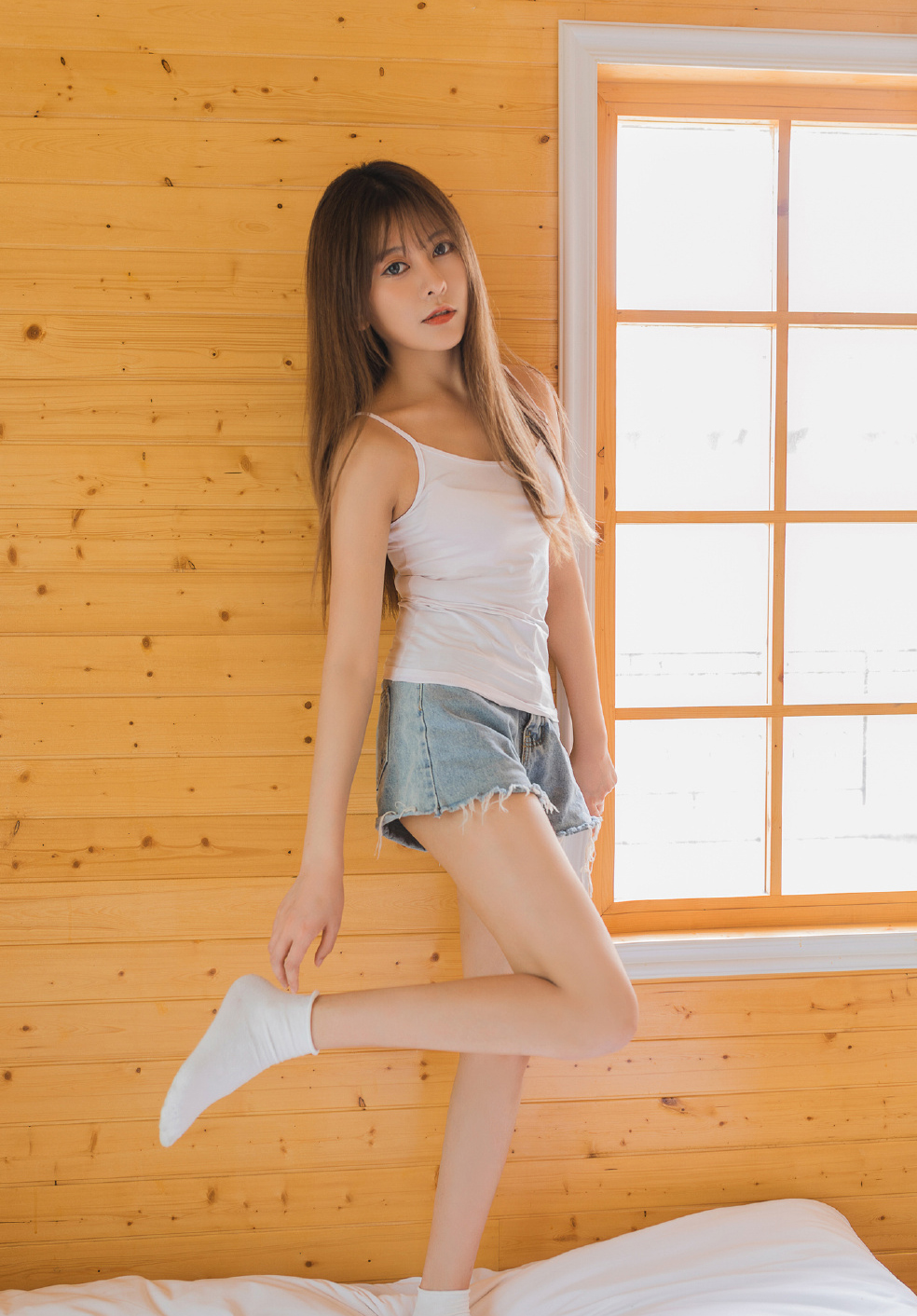 森系美女修长美腿诱人写真图片 9