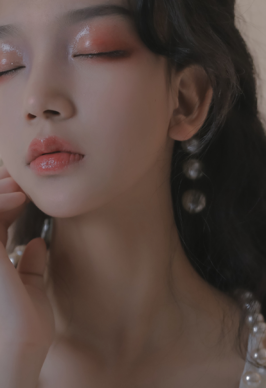大露美背美女性感撩人嫩模写真图片 5