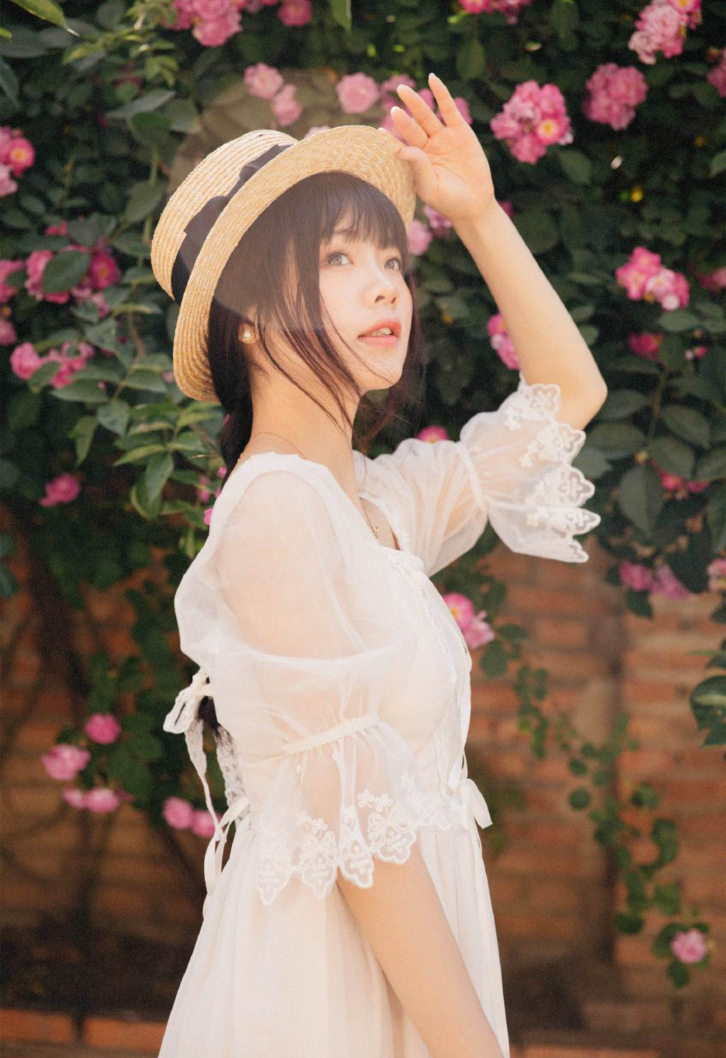 白皙美女清凉大片性感写真图片 3