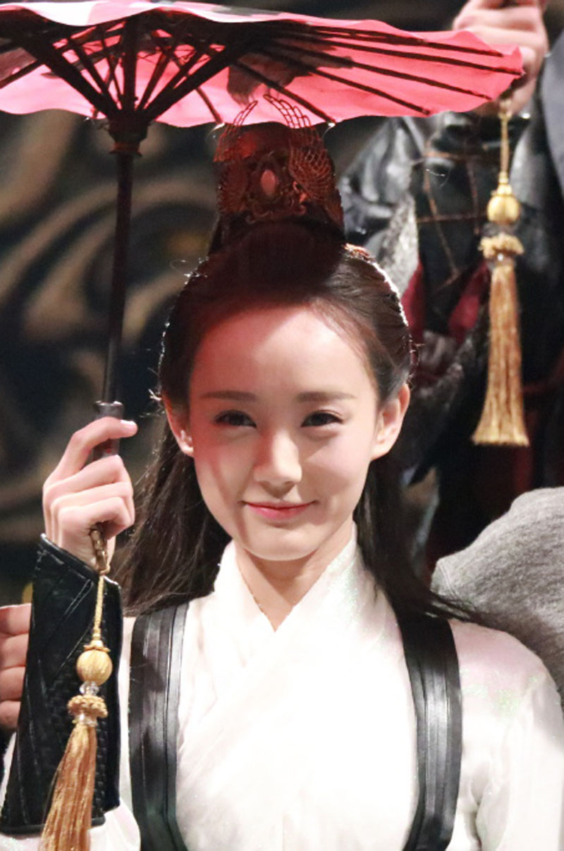 处女座女生李一桐《媚者无疆》发布会图片 6