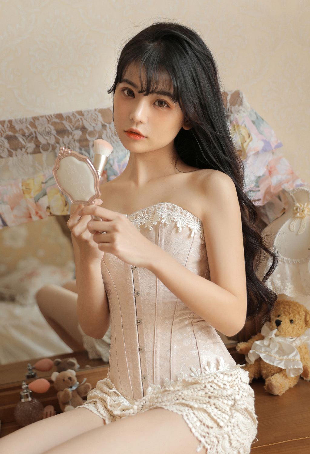 性感超短裙女生撩人美图 6