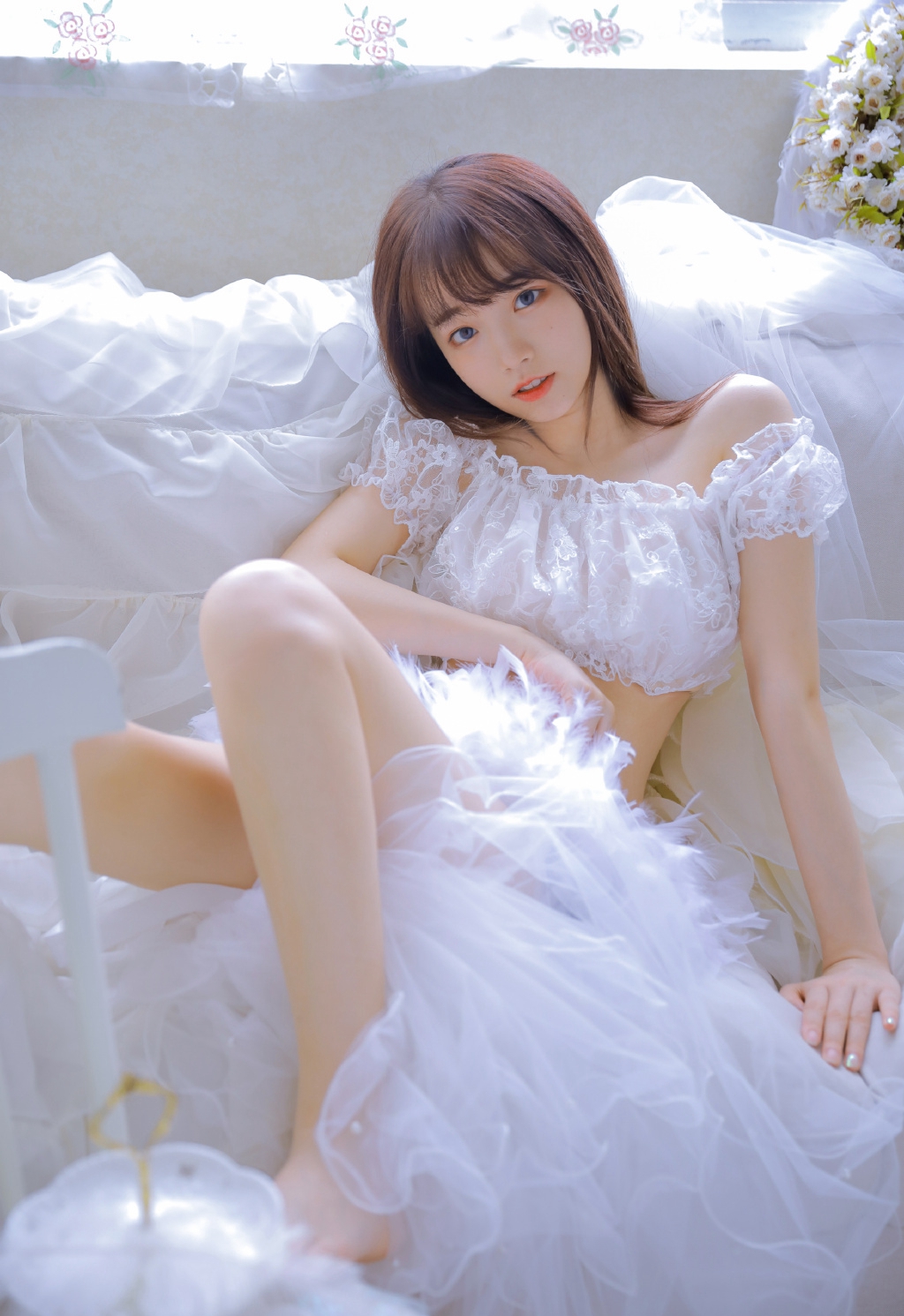 小蛮腰好看的女生纤纤玉腿诱人写真图片 5