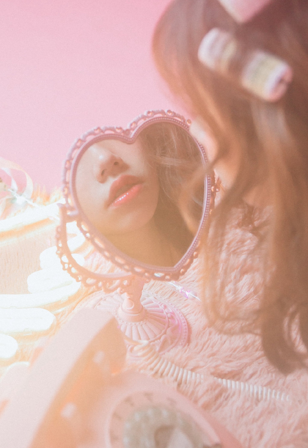 性感俏皮女学生大美腿诱人写真图片