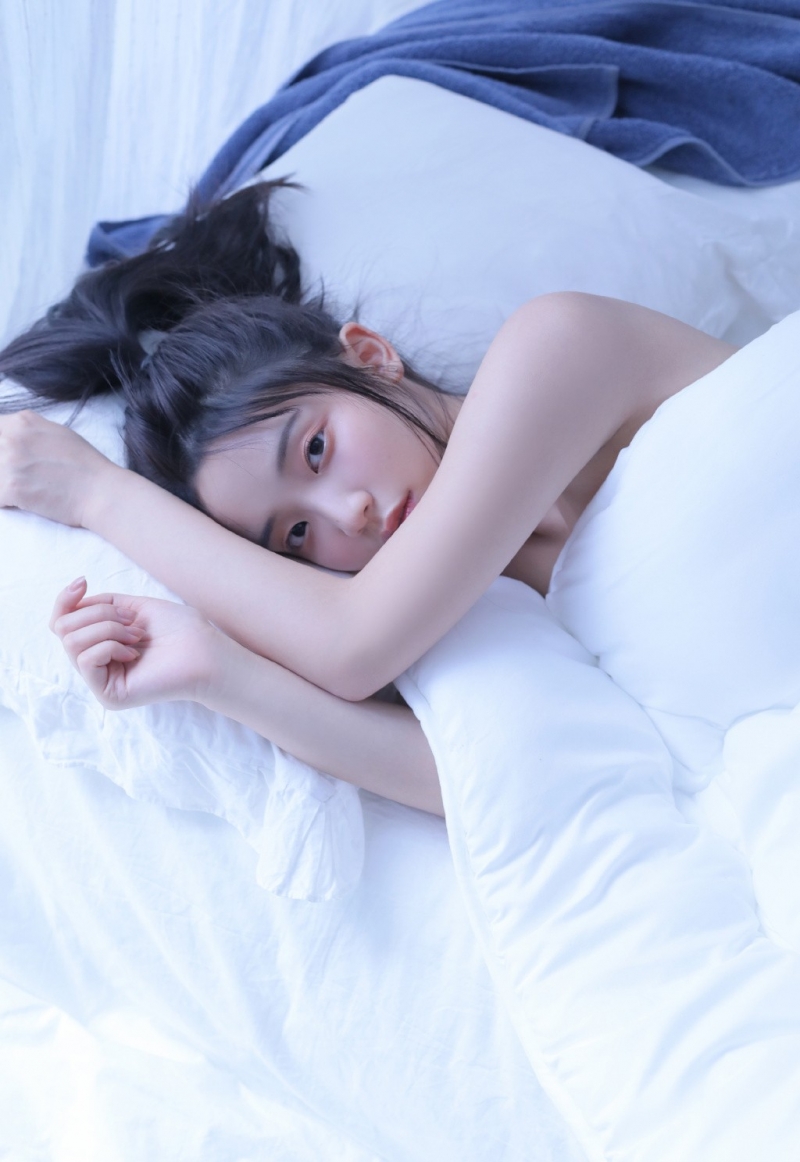 绝色美女细腻牛奶肌白嫩皮肤写真集 6
