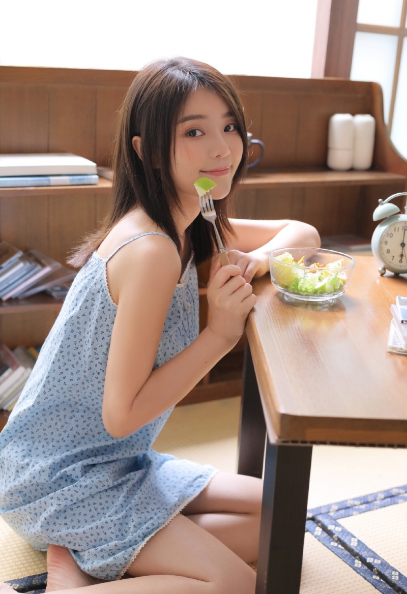 邻家少女清纯可人私照养眼妹子图 3