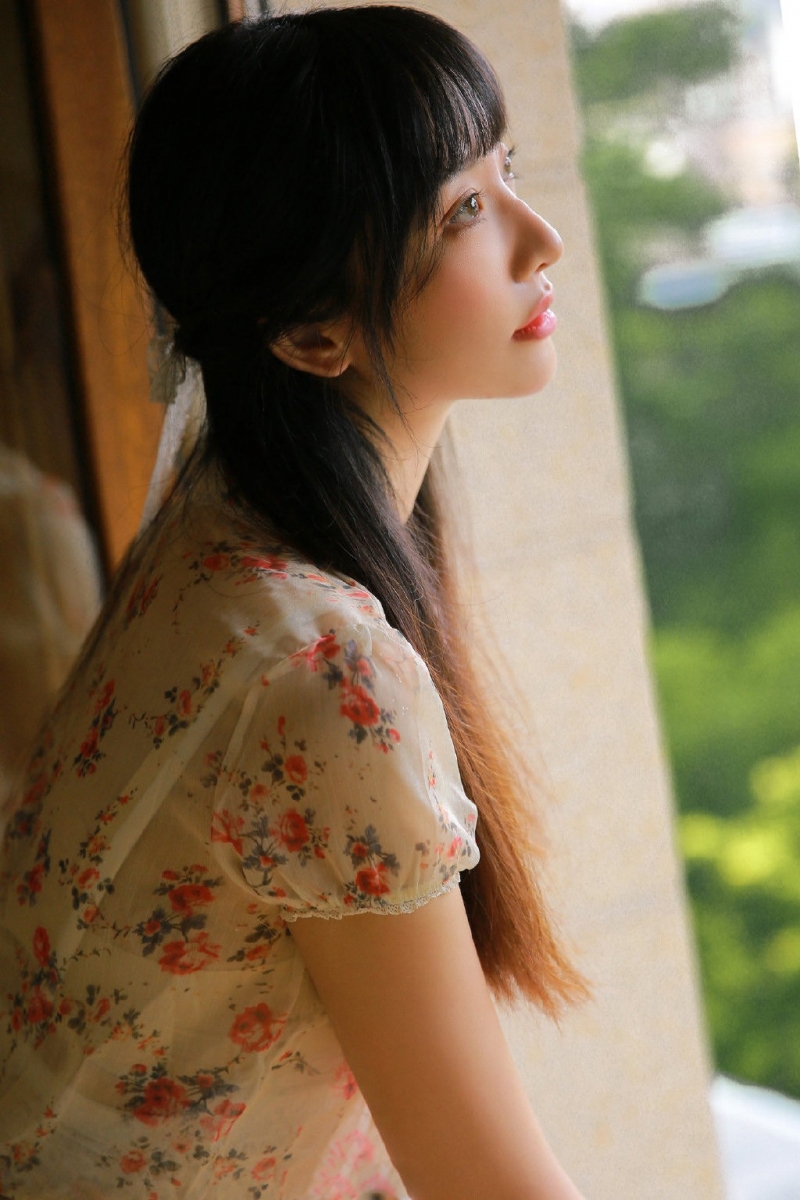 日韩美女大腿长迷人艺术写真 6