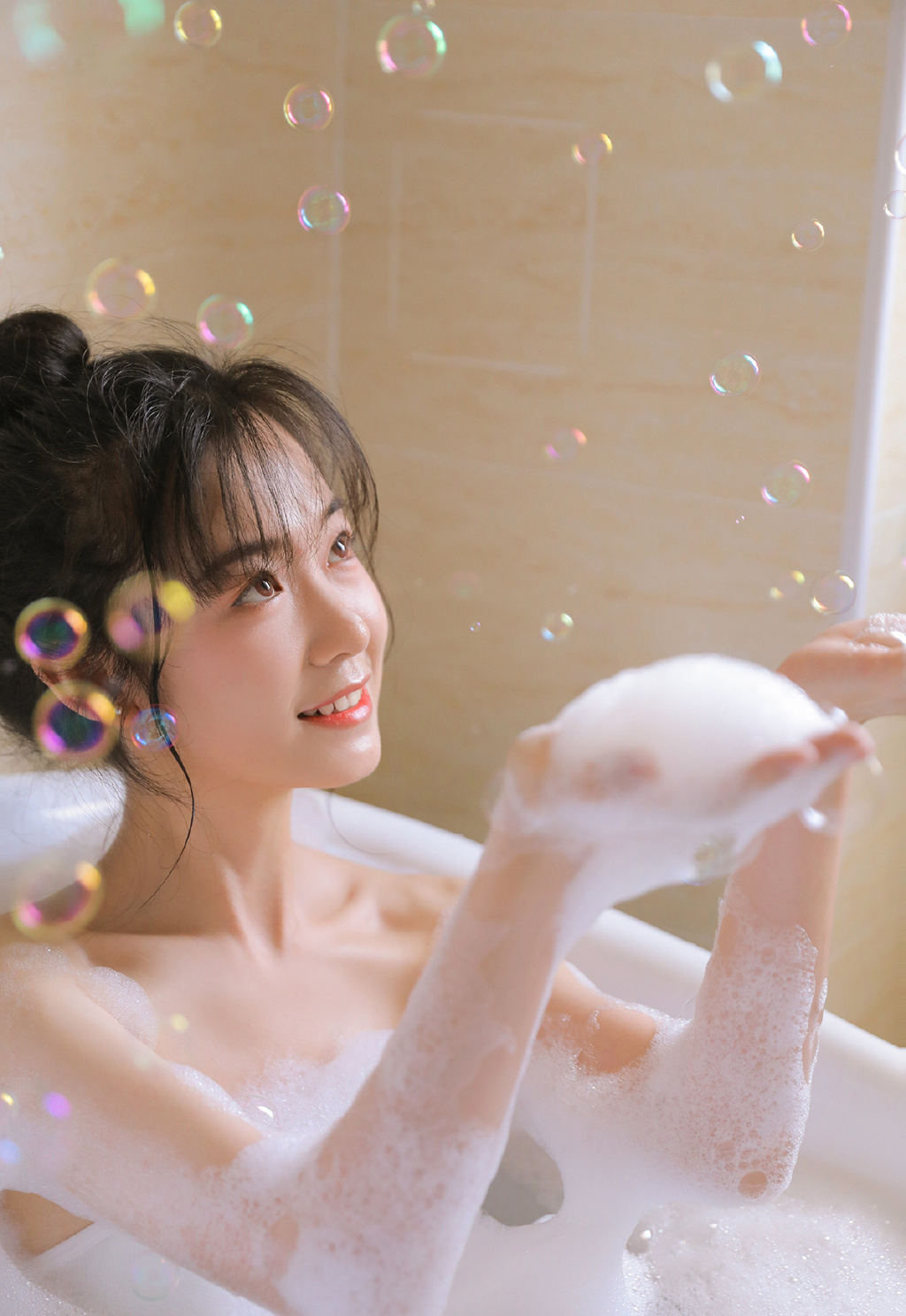 吊带内衣女生私房美照 8