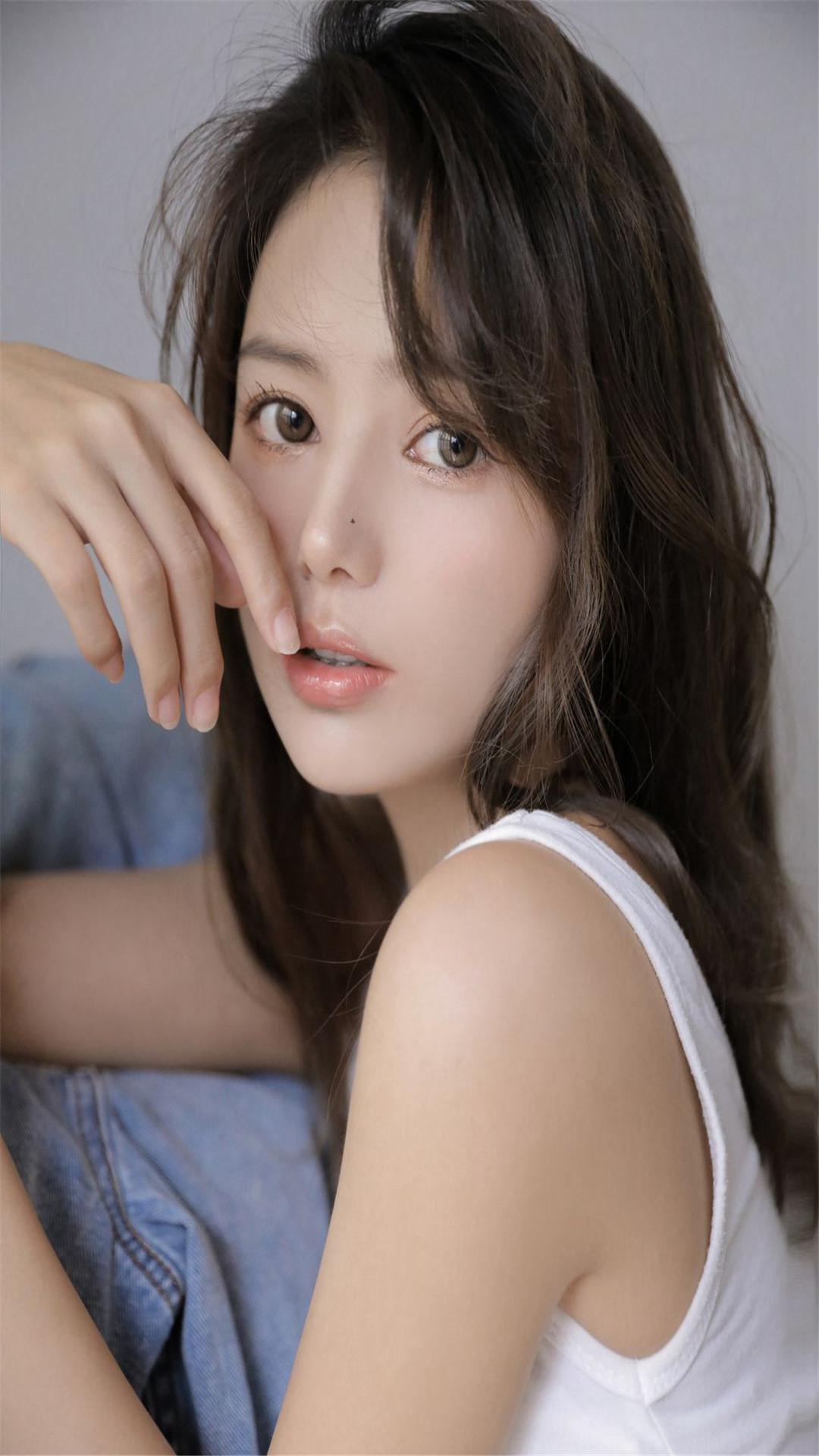 清纯美女背心诱惑高清图片 5