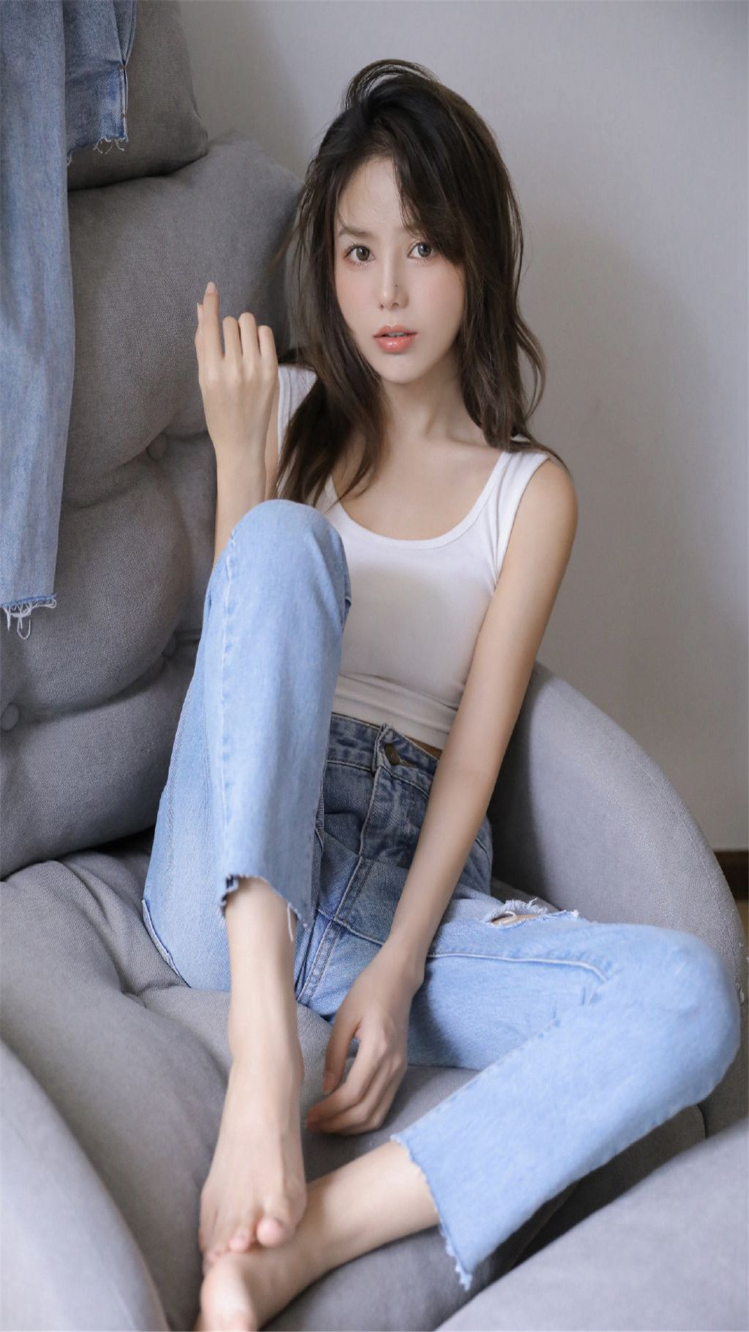 清纯美女背心诱惑高清图片 9