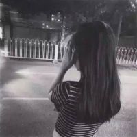 黑色高级感女生头像 6