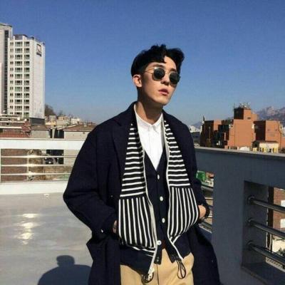 阳光男生头像高清 9