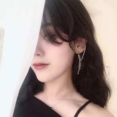 女生头像高冷戴帽子侧脸 4