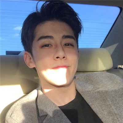 头像ins高级质感干净男 5