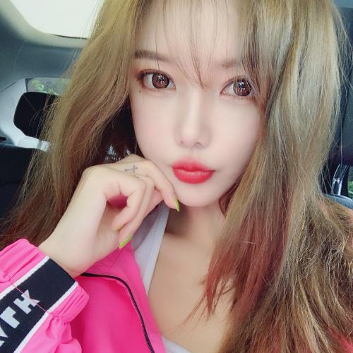 女生正面头像 1