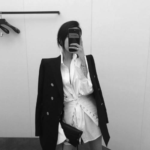 2次元头像女黑色 2