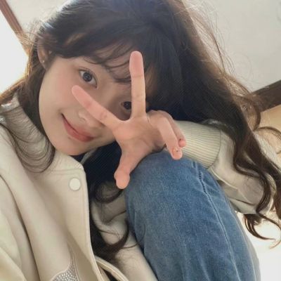 女生真人头像温柔高级质感 4