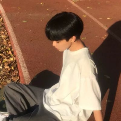头像ins高级质感小众情头真人