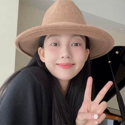 好看的女生头像加背景图 7
