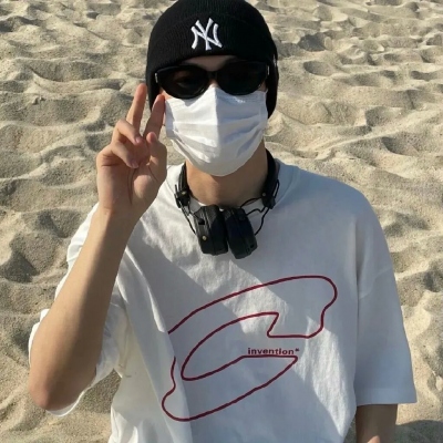 男生微信头像简约干净 5