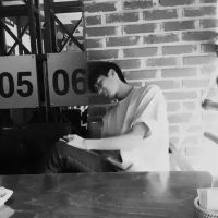 休闲风头像男 8