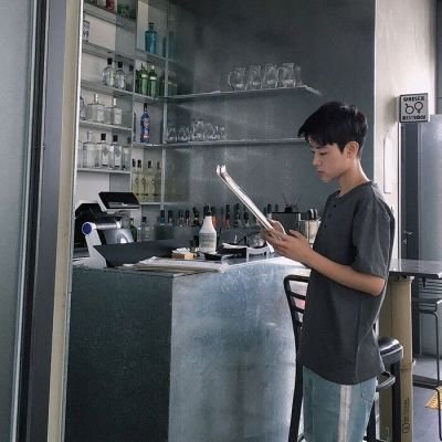 微信伤感头像男心灰意冷 4