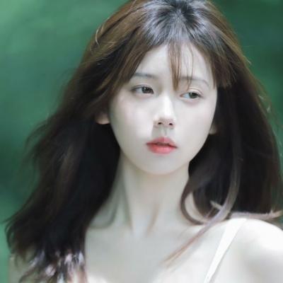 微信头像简单干净白底