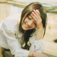 女生温暖阳光唯美头像