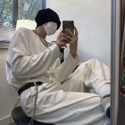 ins风高级男头像 3