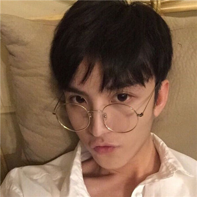 头像小张男 4