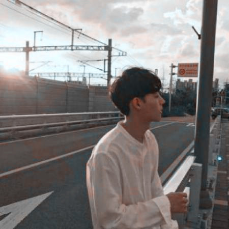 黄字诗词取名网名男生