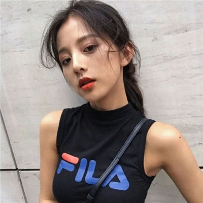 2023年流行头像女生 1