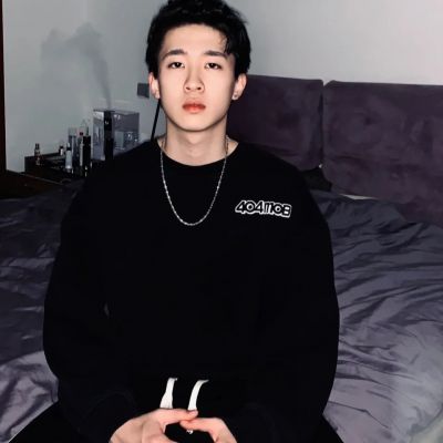 成熟有魅力的男头像图片 3