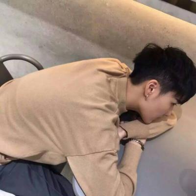 头像男生霸气冷酷背影 2