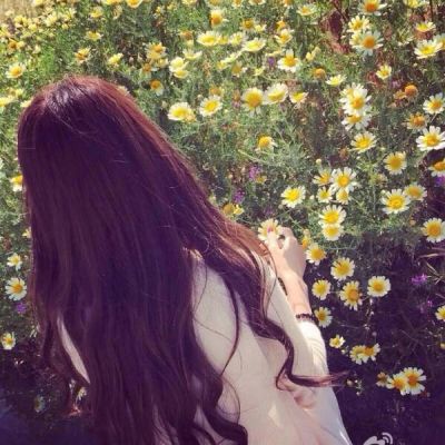 头像背影女生唯美 5