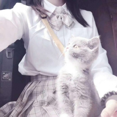 好看的头像女生下半身裙子 6