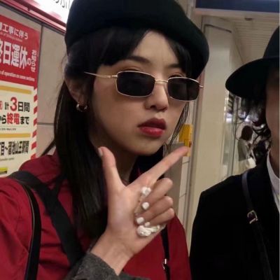 女生的头像不露脸很酷真人
