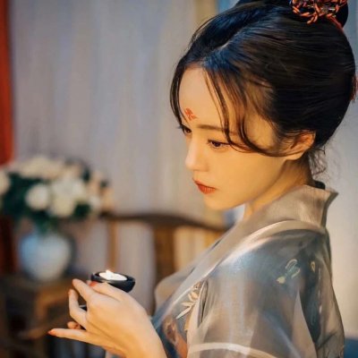 又欲又撩人真人头像 2