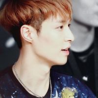 张艺兴qq头像 2