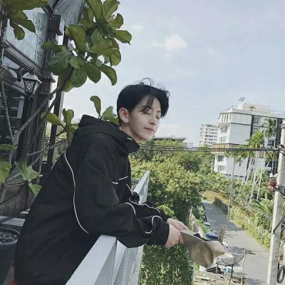 头像ins高级质感干净不露脸男 6