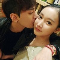 黑色高级感女生头像 4