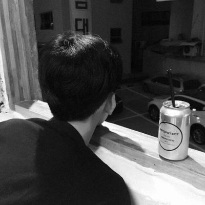 头像男生霸气冷酷背影 5