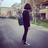 微信头像女背影短发 7