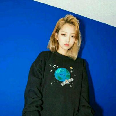 头像图片2023最新款女侧脸 6