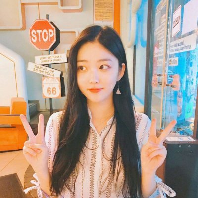 2023最火微信头像女孩 8