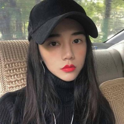 女生头像侧脸唯美长发撩头