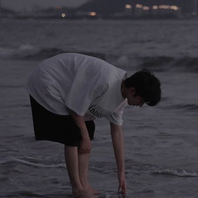 头像真人伤感 6