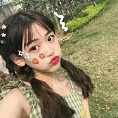 绿色森系头像女生 6