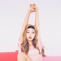 qq头像女生手机遮脸图片 5