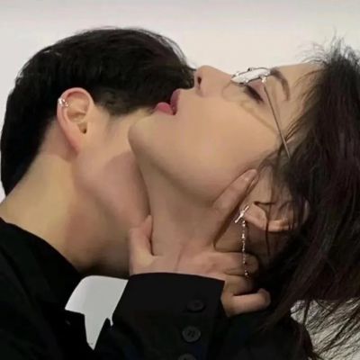 qq头像情侣一男一女两张分开 1