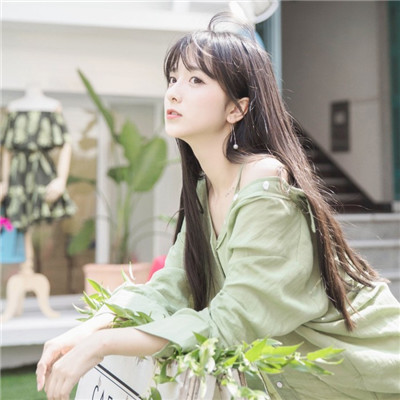 女生唯美意境头像侧面阳光
